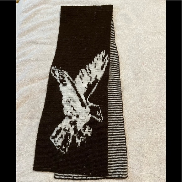 Hand made eagle scarf - Picture 2 of 5